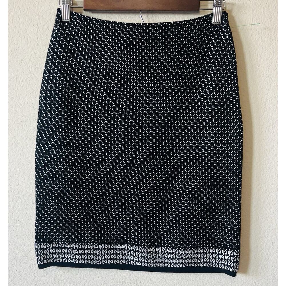 St. John Wool Knit Black White Pencil Skirt Geometric Pattern Career Classic Sz